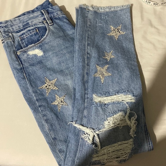 Blank NYC The Ludlow Crop Girlfriend Jeans - Picture 2 of 16